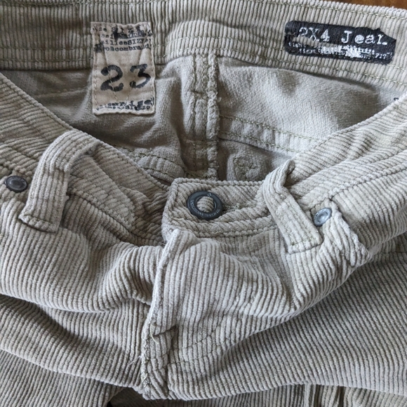 Boys volcom skinny corduroys - Picture 2 of 2